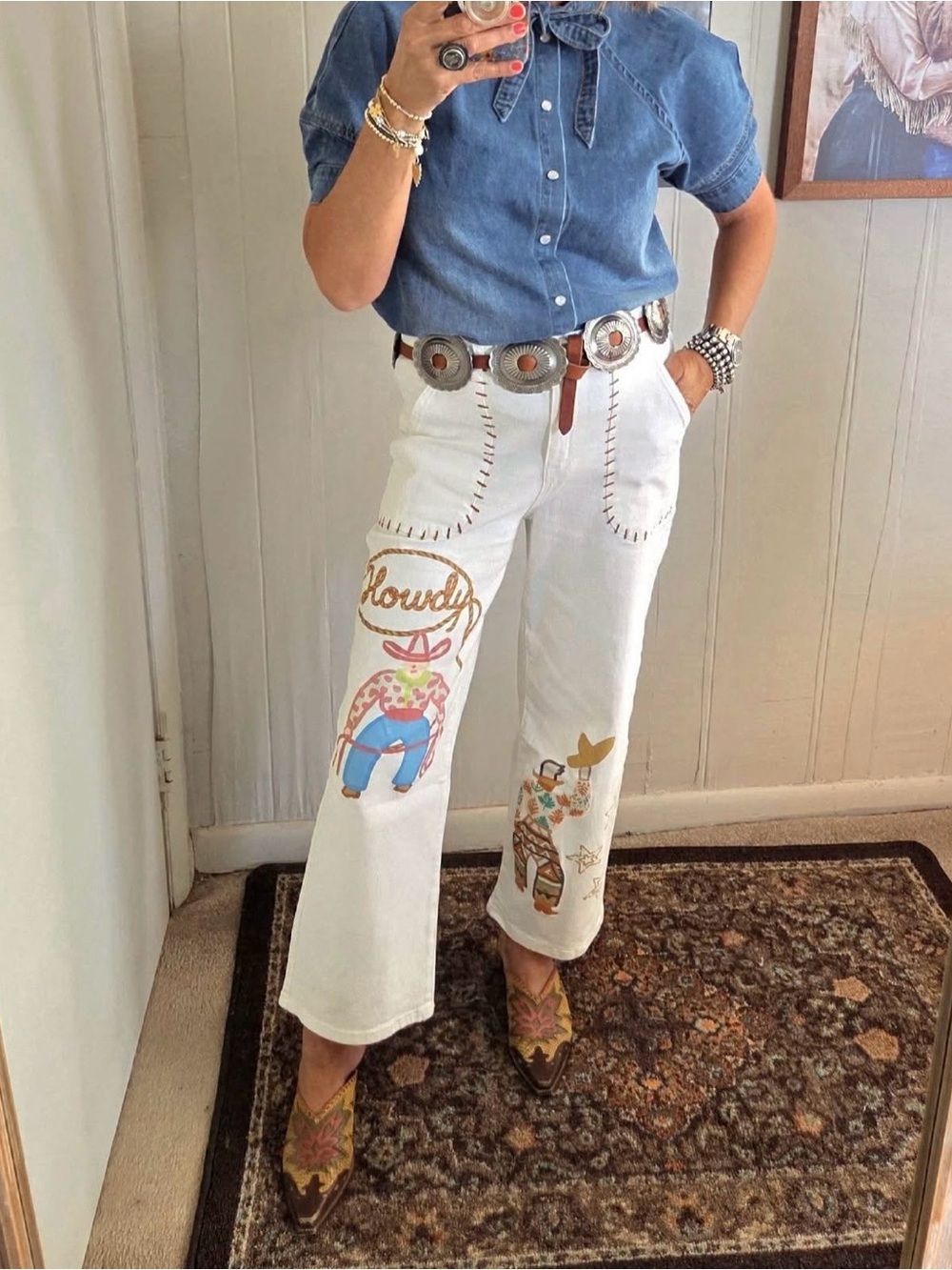 Howdy Jeans - Size Medium